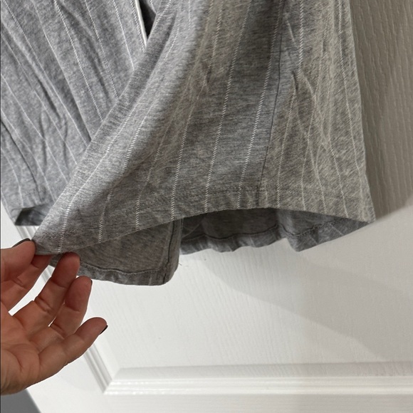 Lauren Ralph Lauren Nightgown Sleep Shirt Gray White Embroidered Logo Sz Medium - Picture 5 of 7